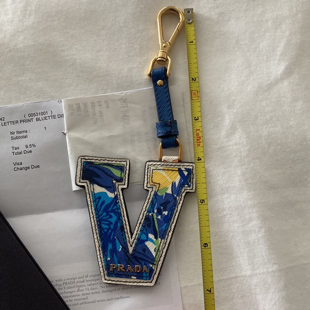 Prada Bag Charm Trick Letter V Bluette Gold Hardware - Picture 6 of 8